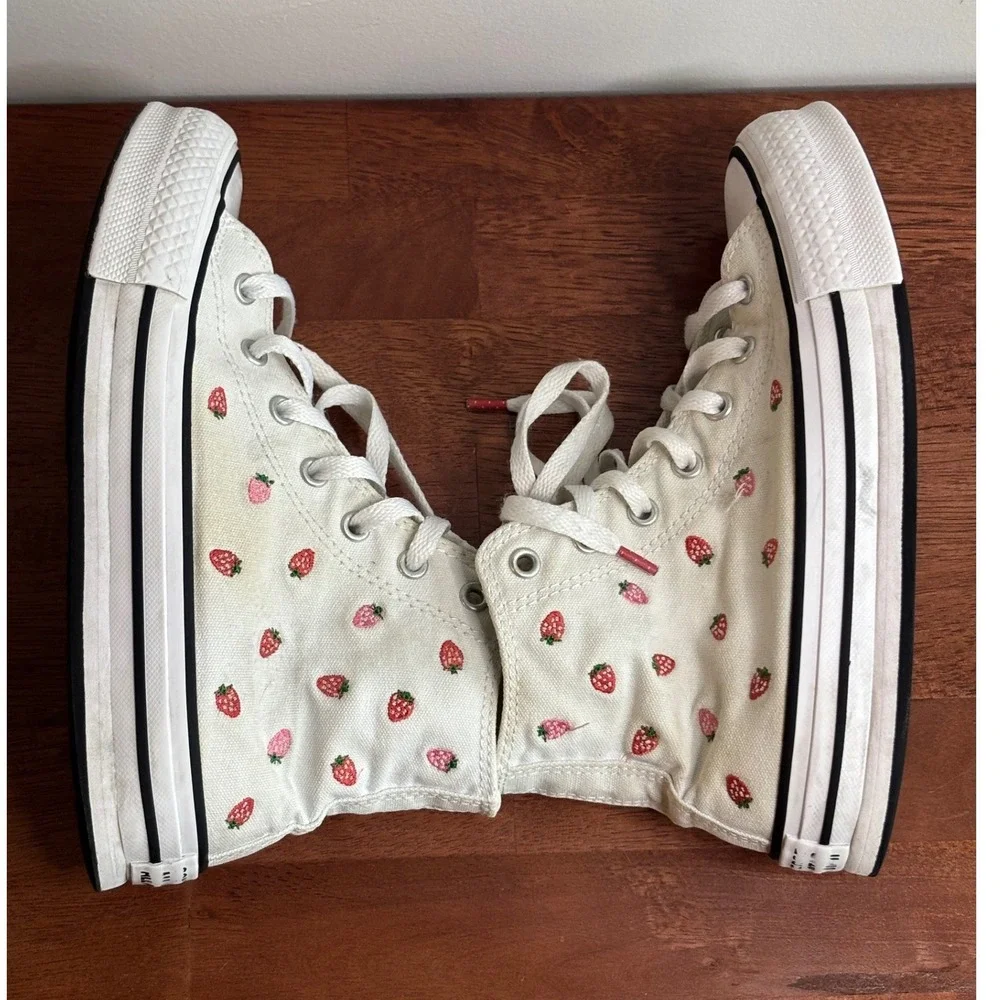 Converse White Strawberry High Top Sneakers Kids Size 4